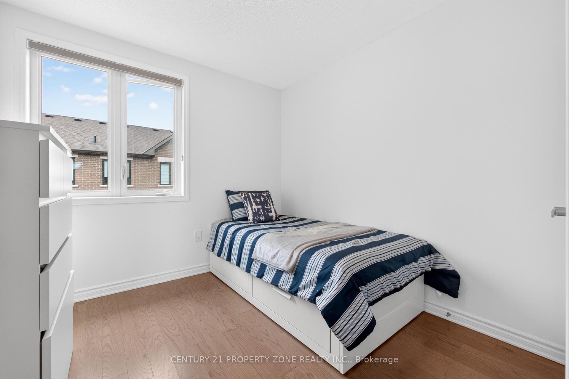5186 Viola Desmond Drive photo 37