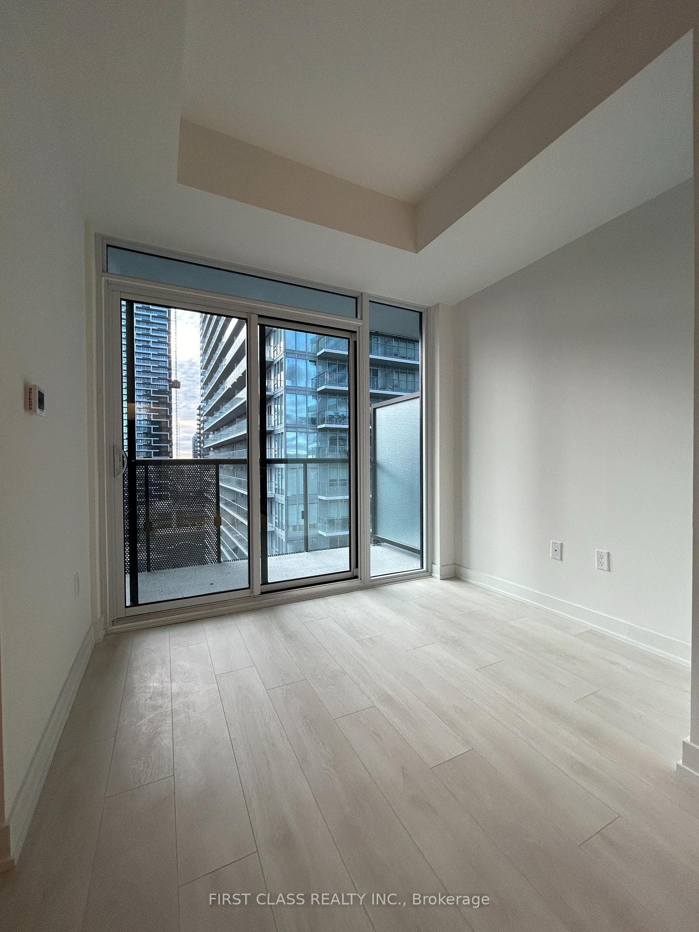 127 Broadway Avenue Unit 1603 photo 9