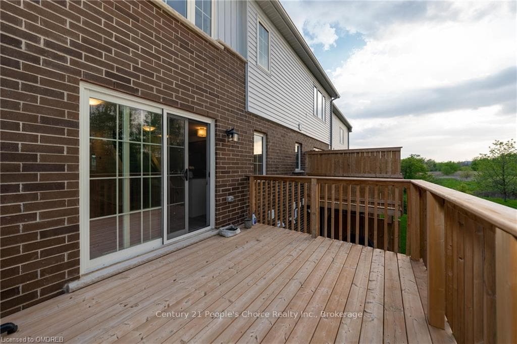311 WOOLWICH Street Unit 27 photo 12