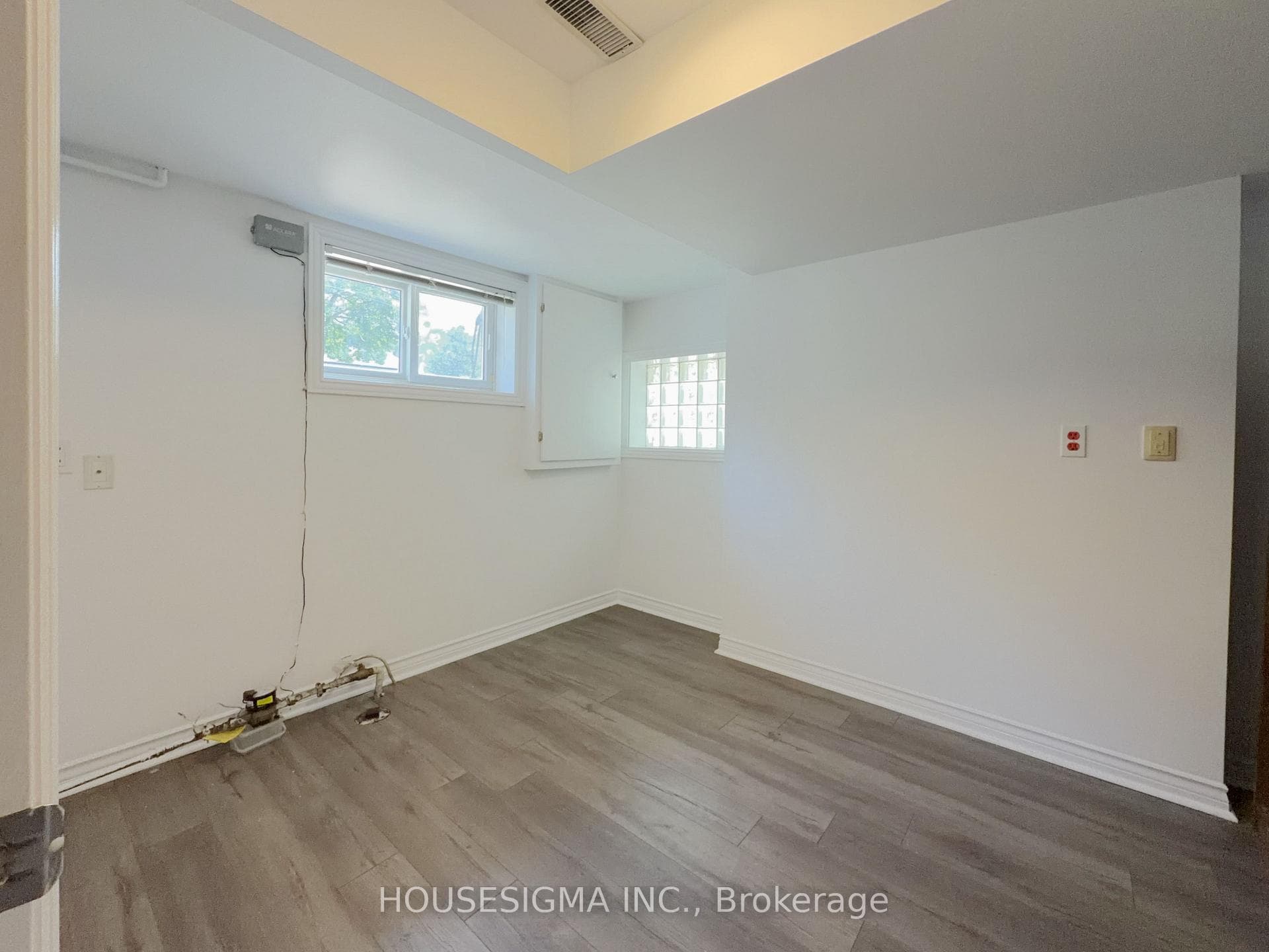 116 Cranbrooke Avenue Unit Main photo 39