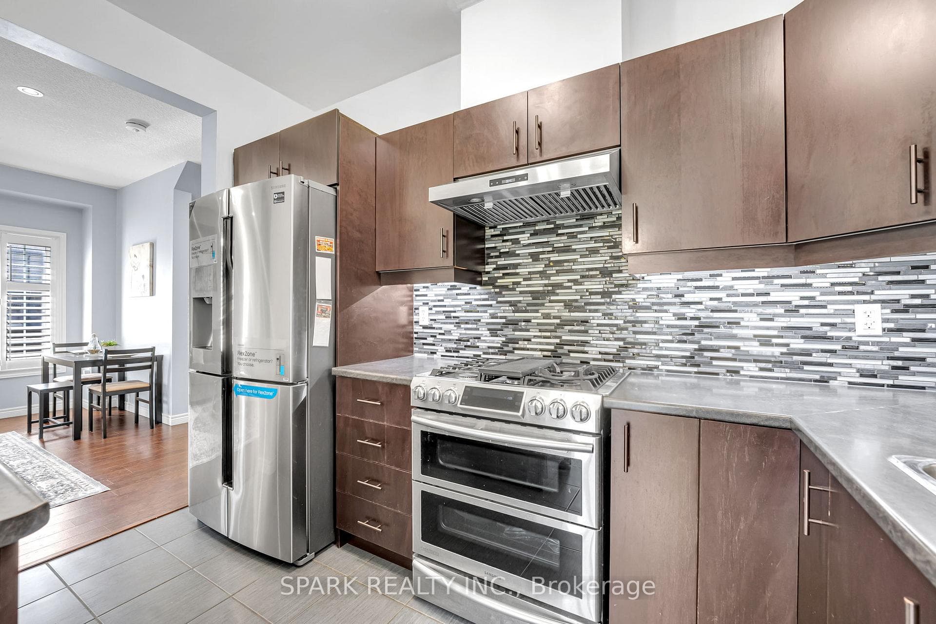 4 Cutts Crescent photo 10