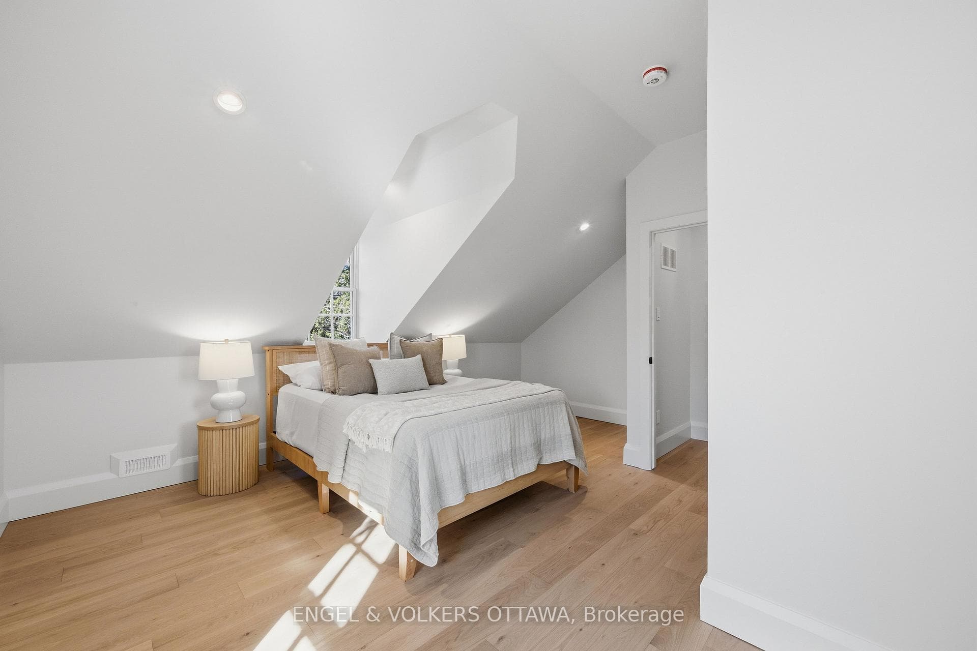 71 Thomas Street photo 38