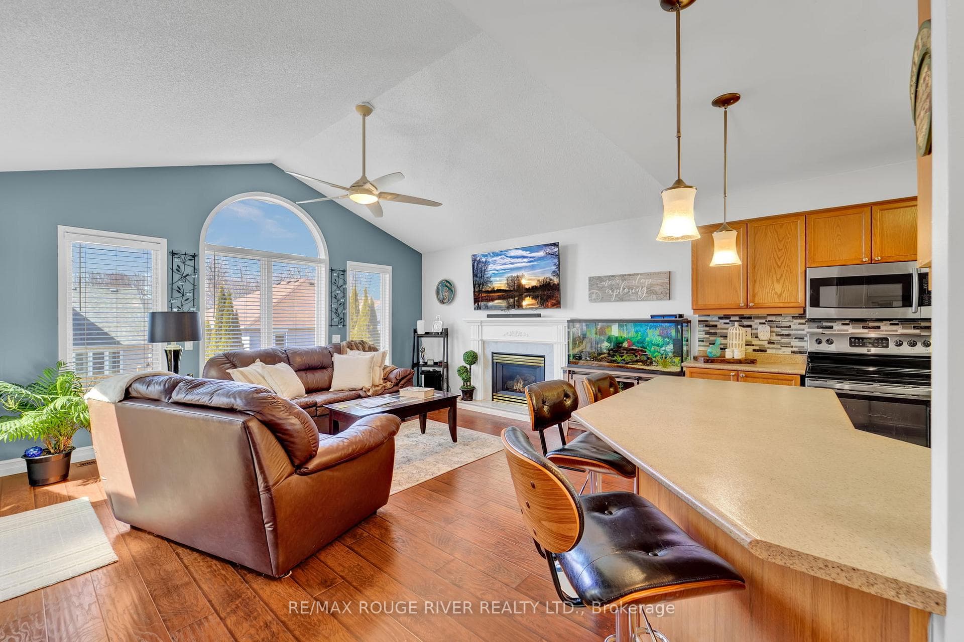 452 Fleetwood Drive photo 7