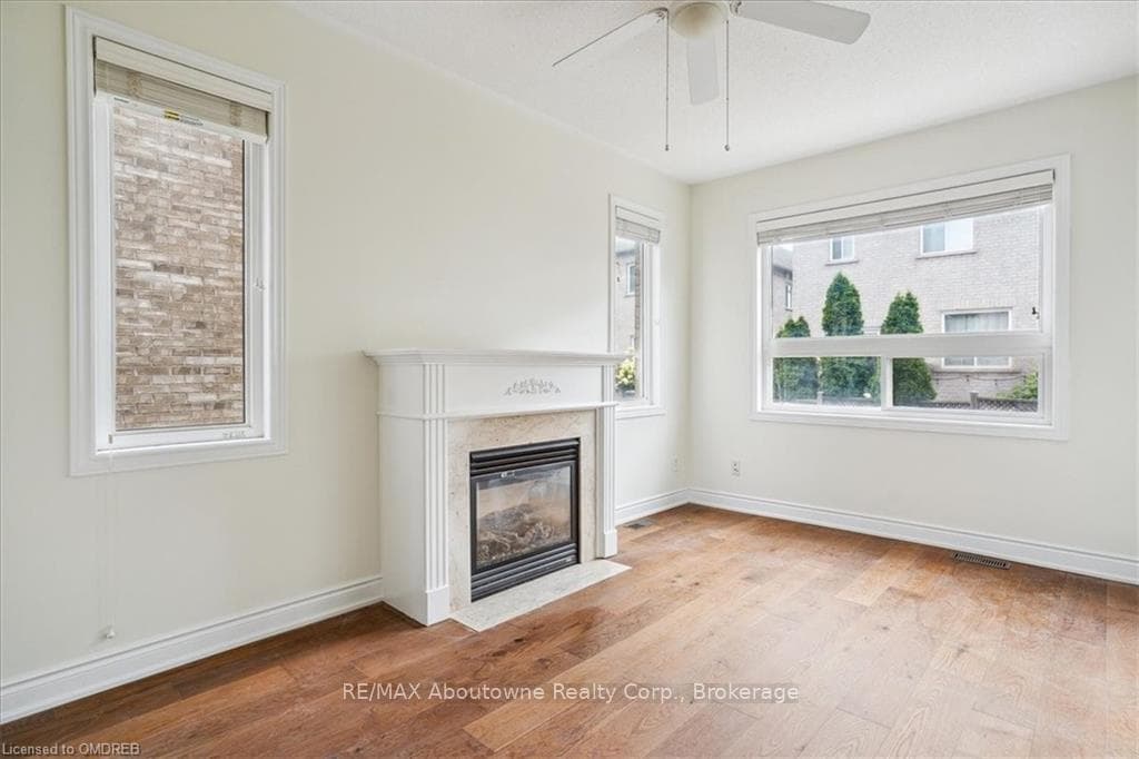 2453 OLD BROMPTON Way photo 8