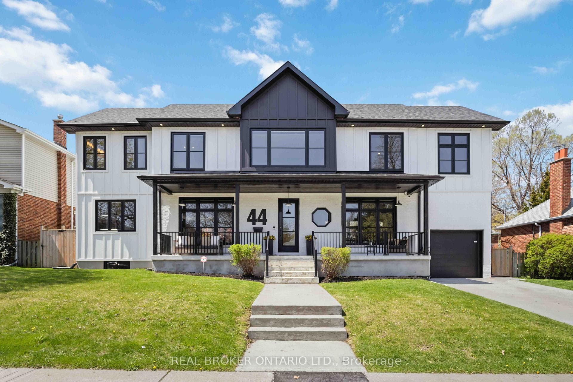 44 Hunt Club Drive photo 2
