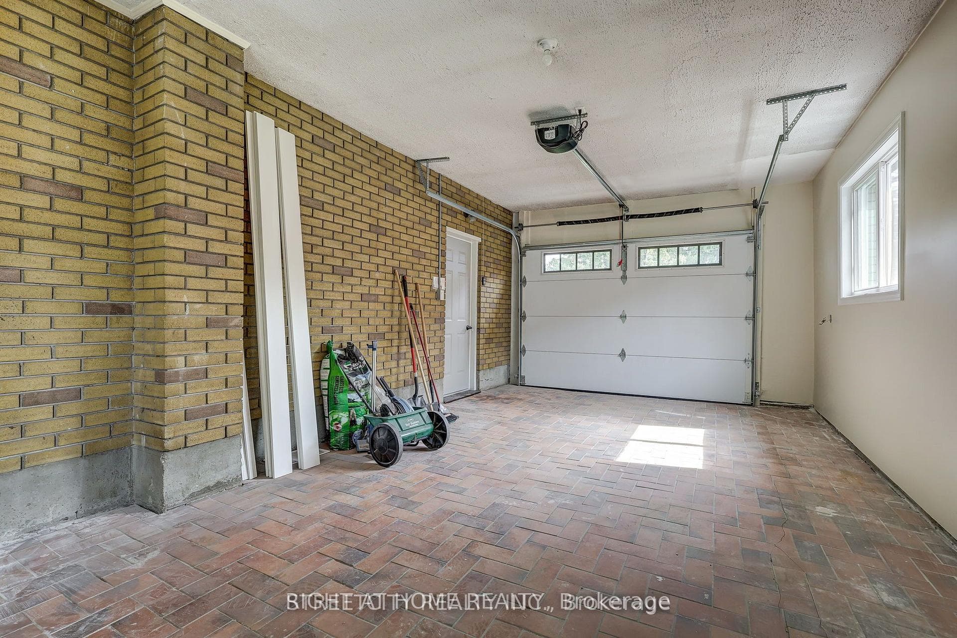 10 Vineden Drive photo 38