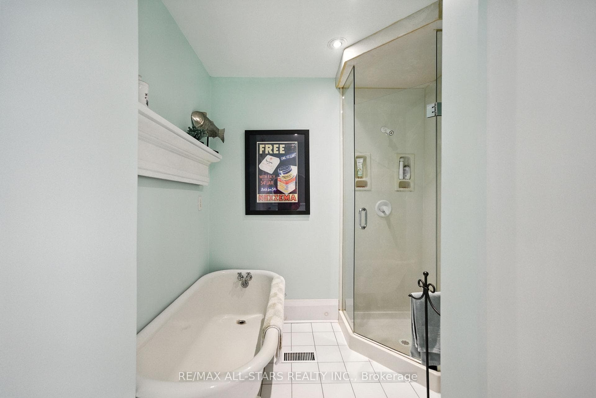 10987 Simcoe Street photo 15