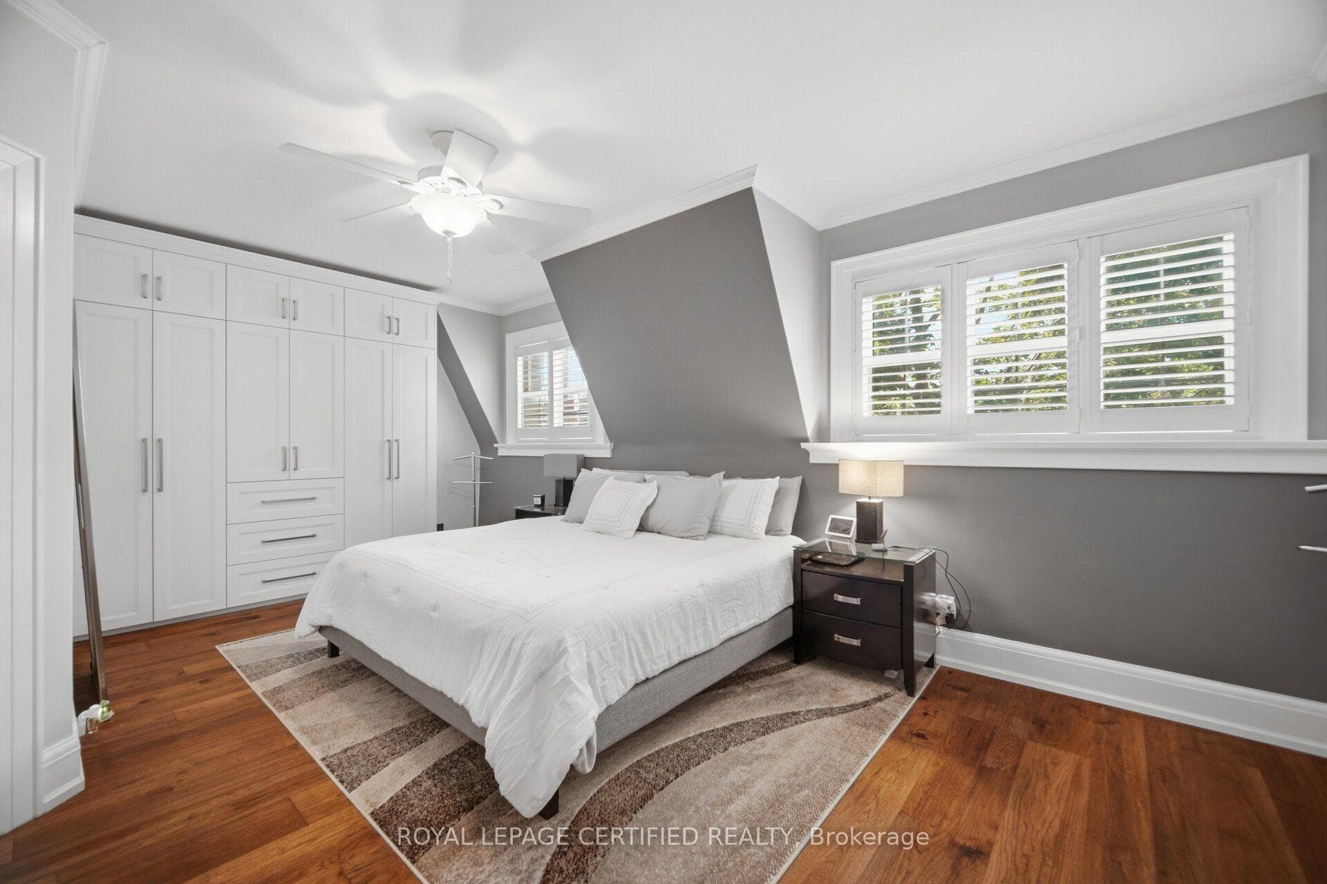 8 Elizabeth Street photo 24