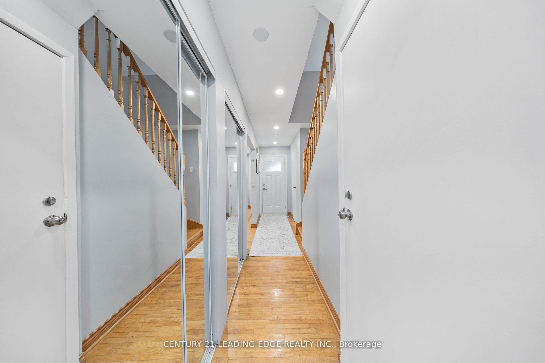 47 Peachtree Place photo 15
