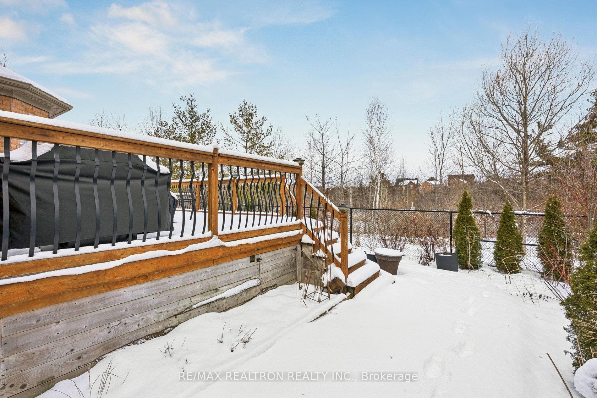 22 Wolf Creek Crescent photo 43