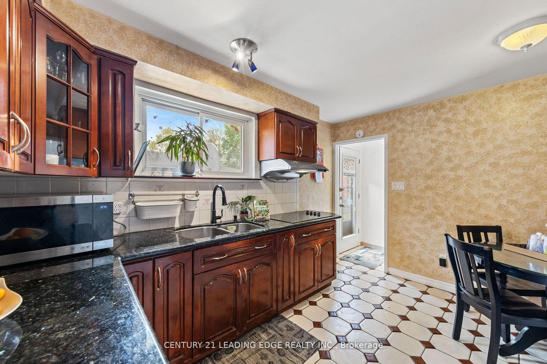 27 HEGGIE Road photo 14