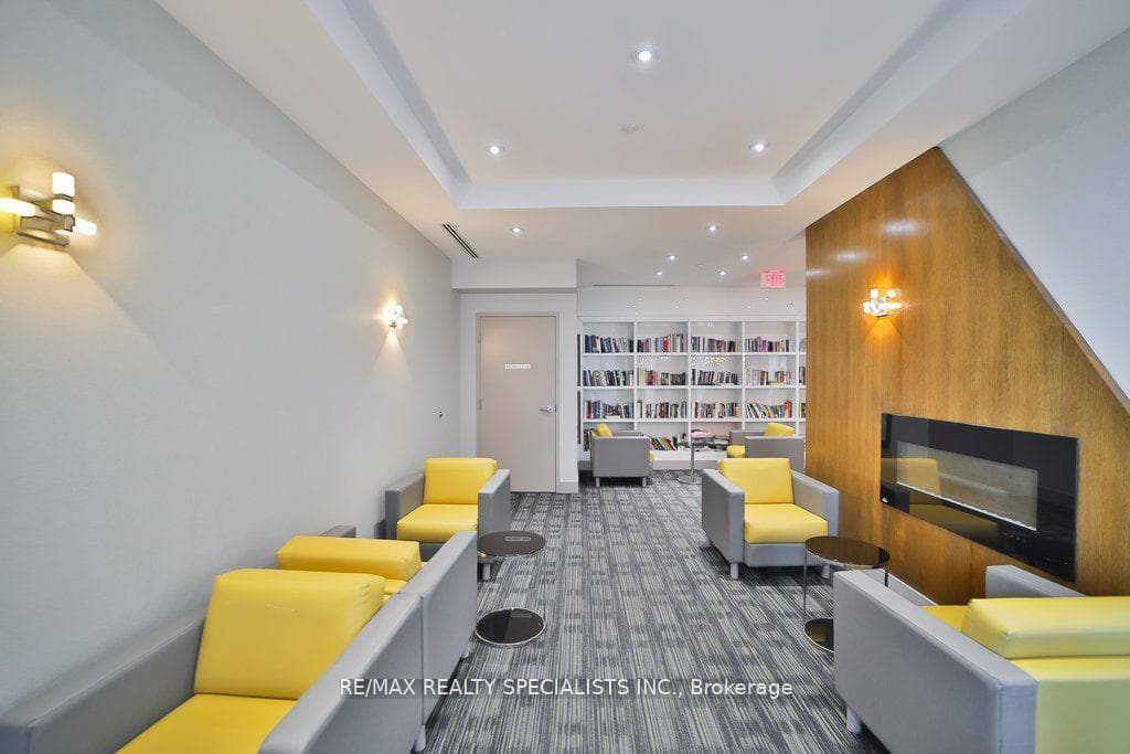 55 Eglinton Avenue Unit 1206 photo 25