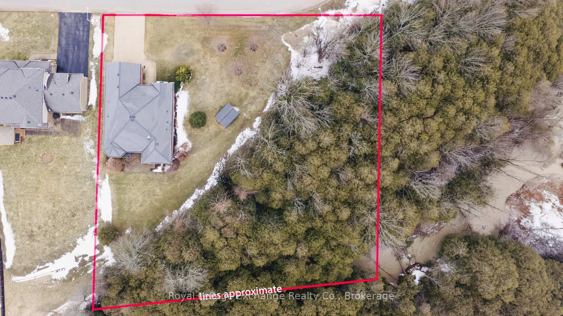592 Hunter Street photo 5