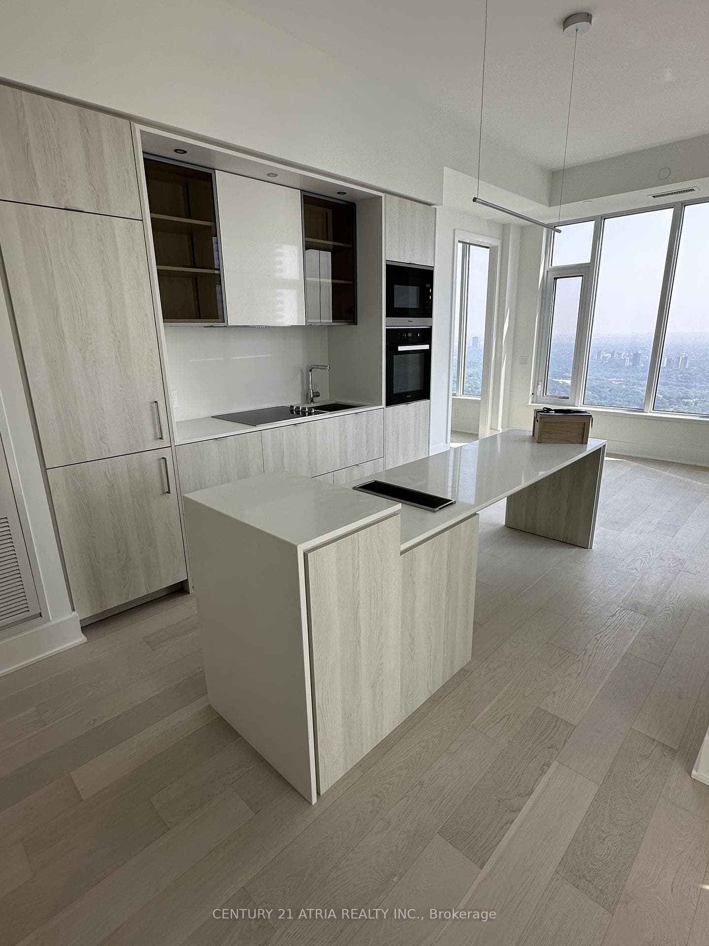 11 Yorkville Avenue Unit 6107 photo 9