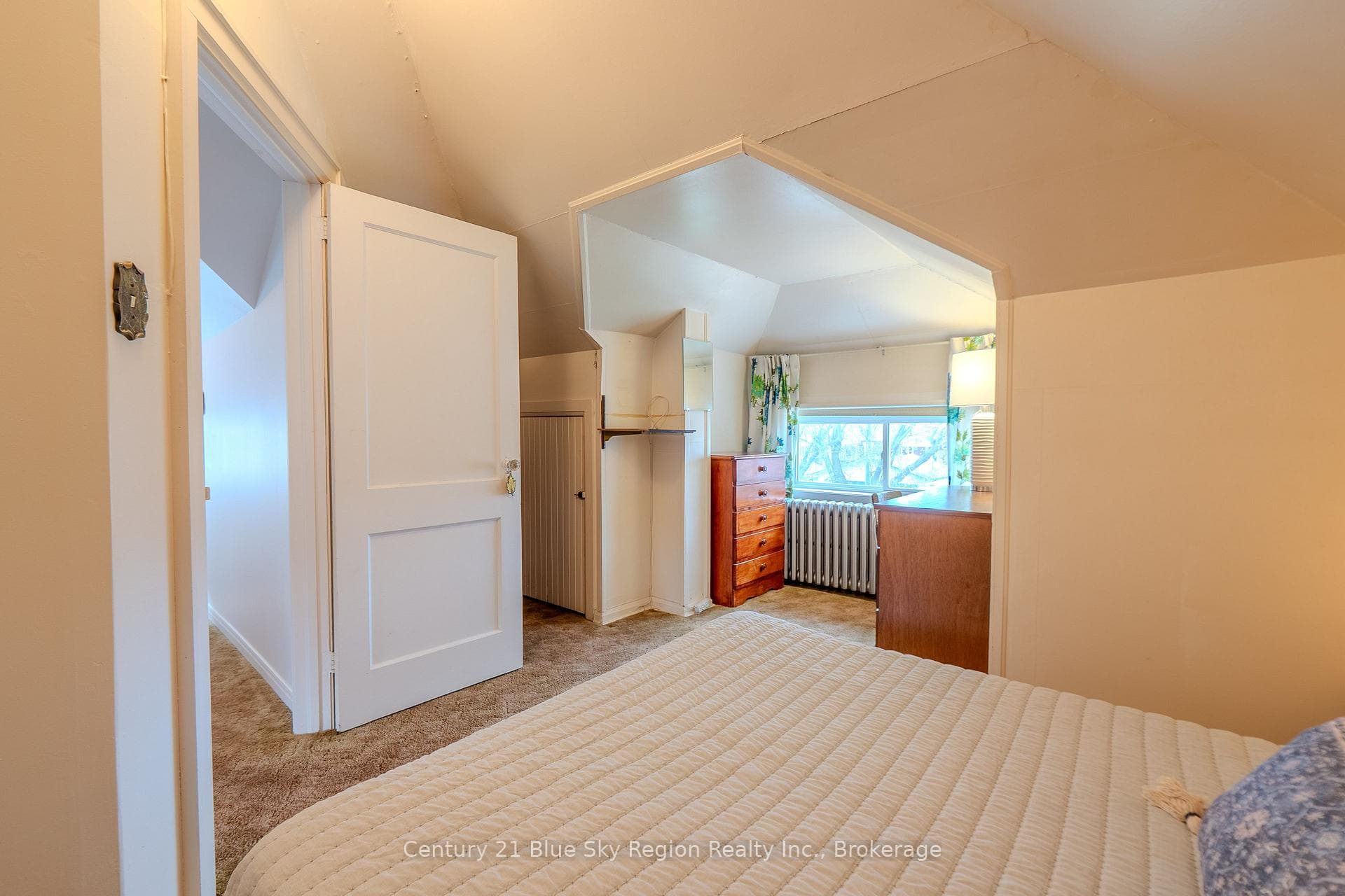 137 Second Avenue photo 28