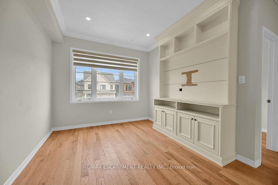 67 Holder Drive photo 9