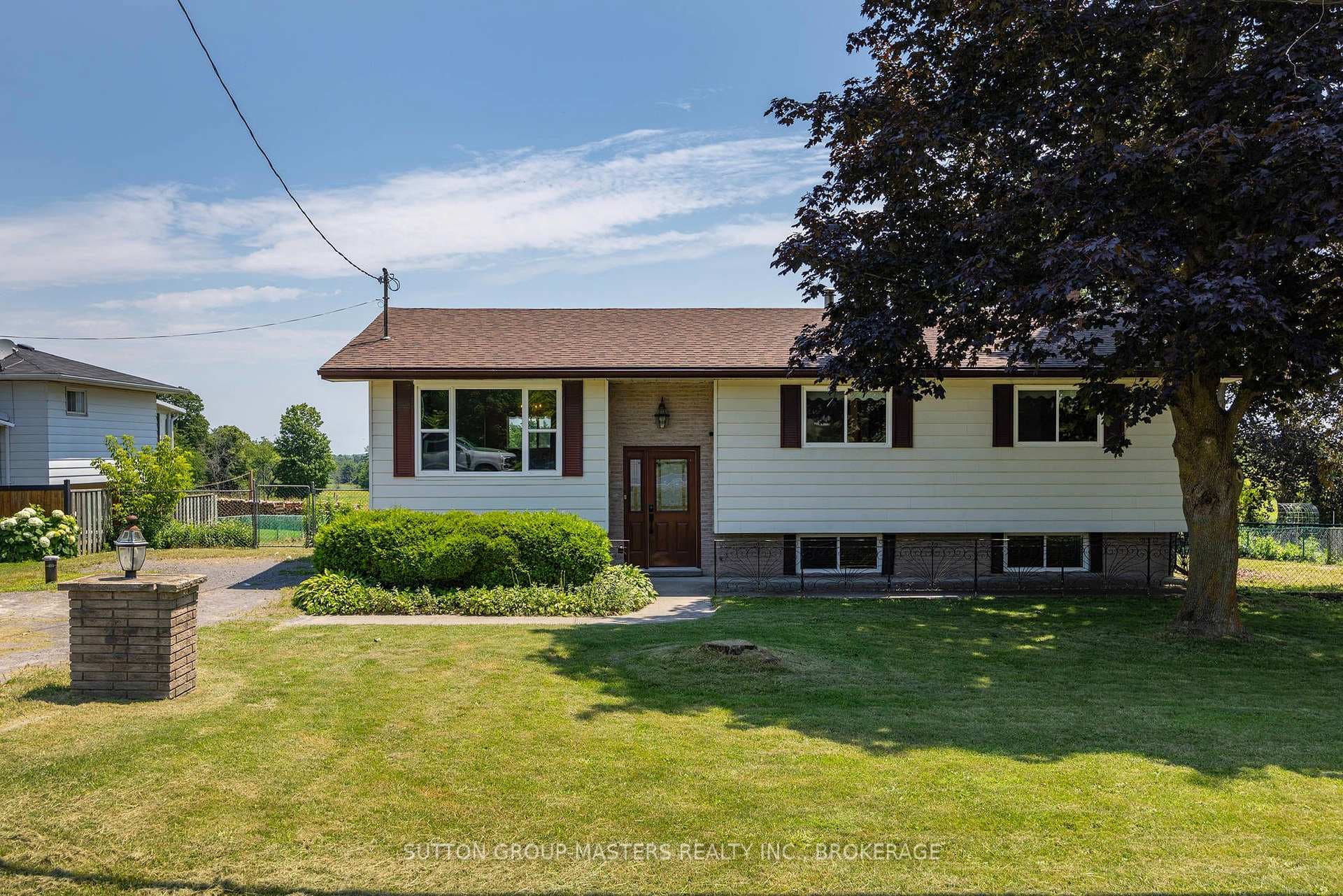 2212 Battersea Road photo 1