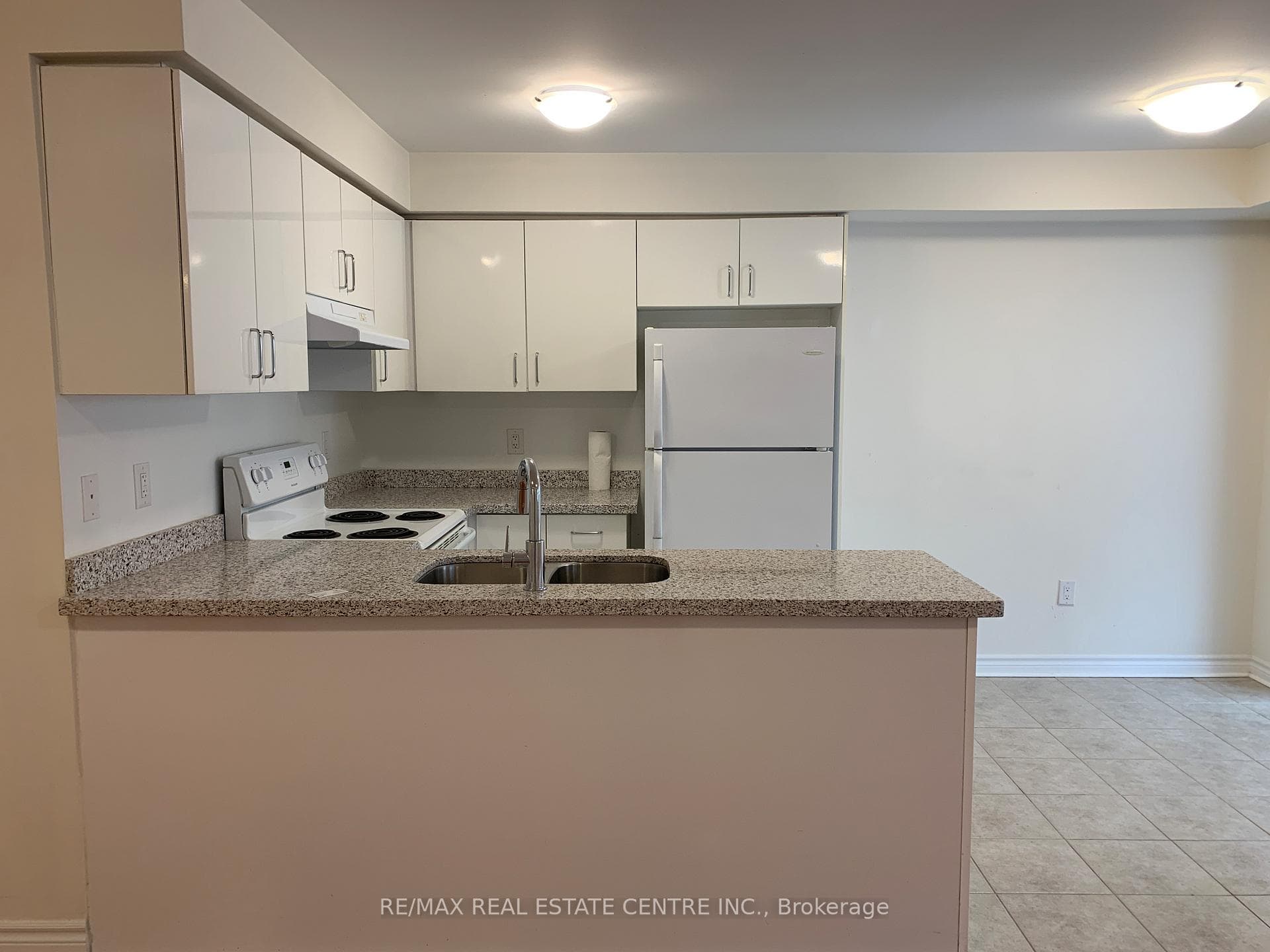 600 Shoreline Drive Unit 1 photo 1