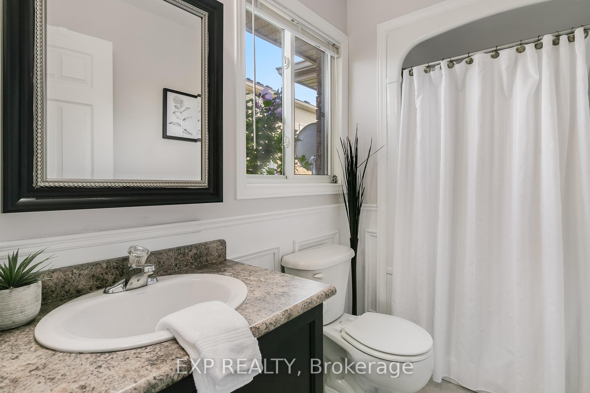 88 Andrews Drive photo 18