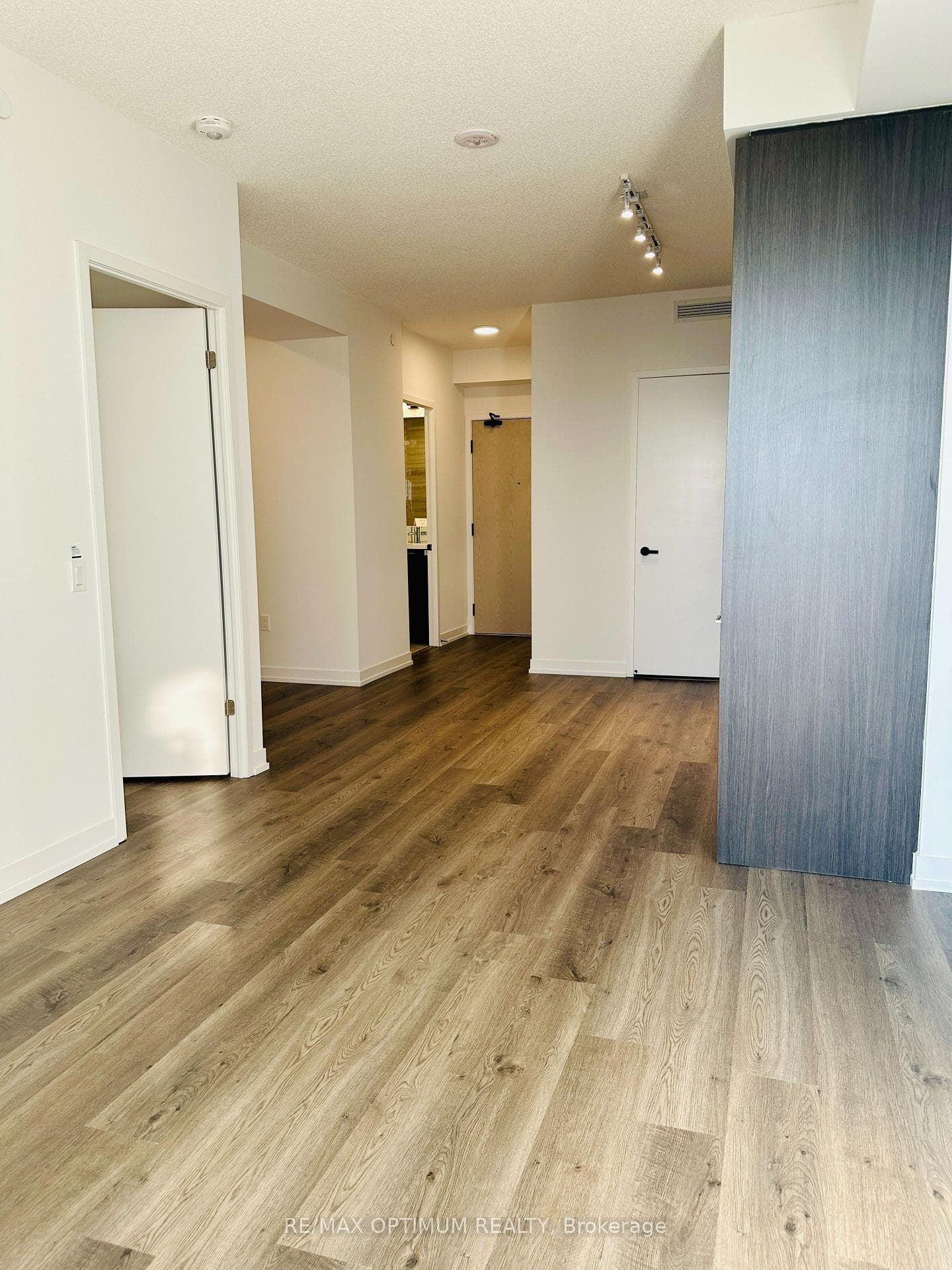 195 Commerce Street Unit 4710 photo 5