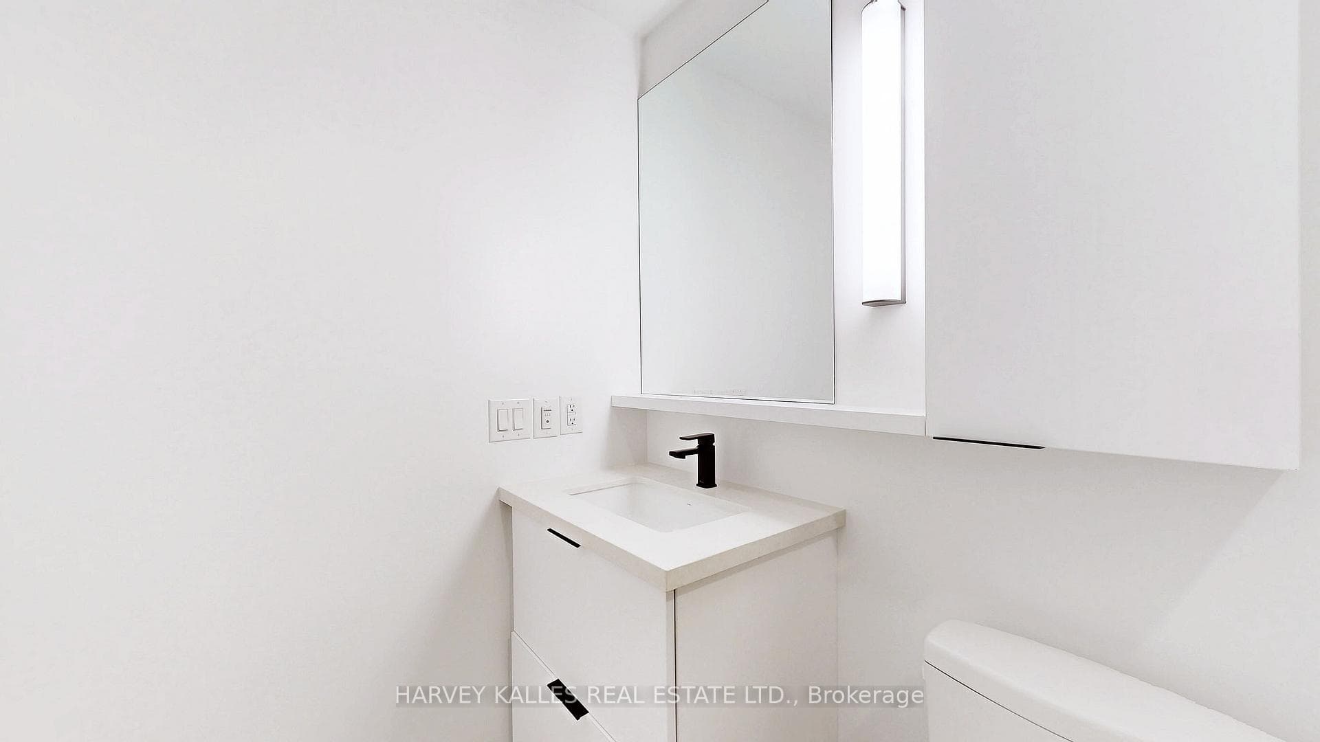 5 Defries Street Unit 201 photo 30