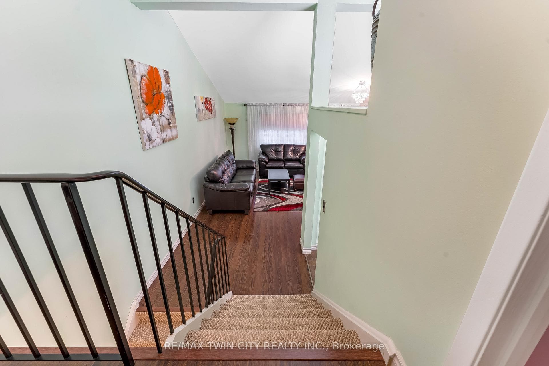 86 Overlea Drive photo 26