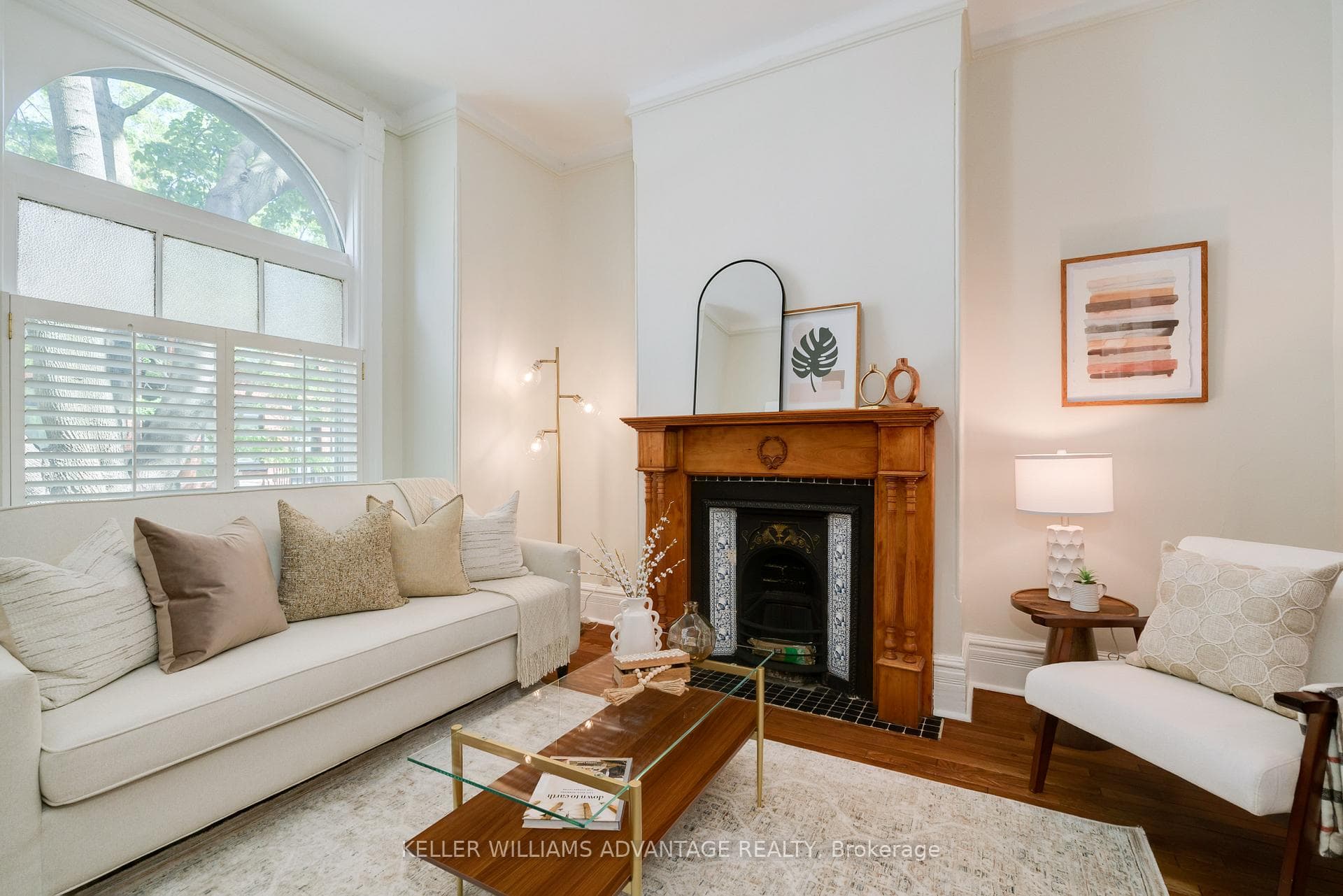 8 Howie Avenue photo 6