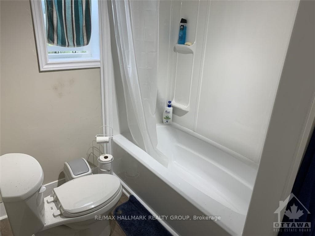 58 Harvey Street photo 8