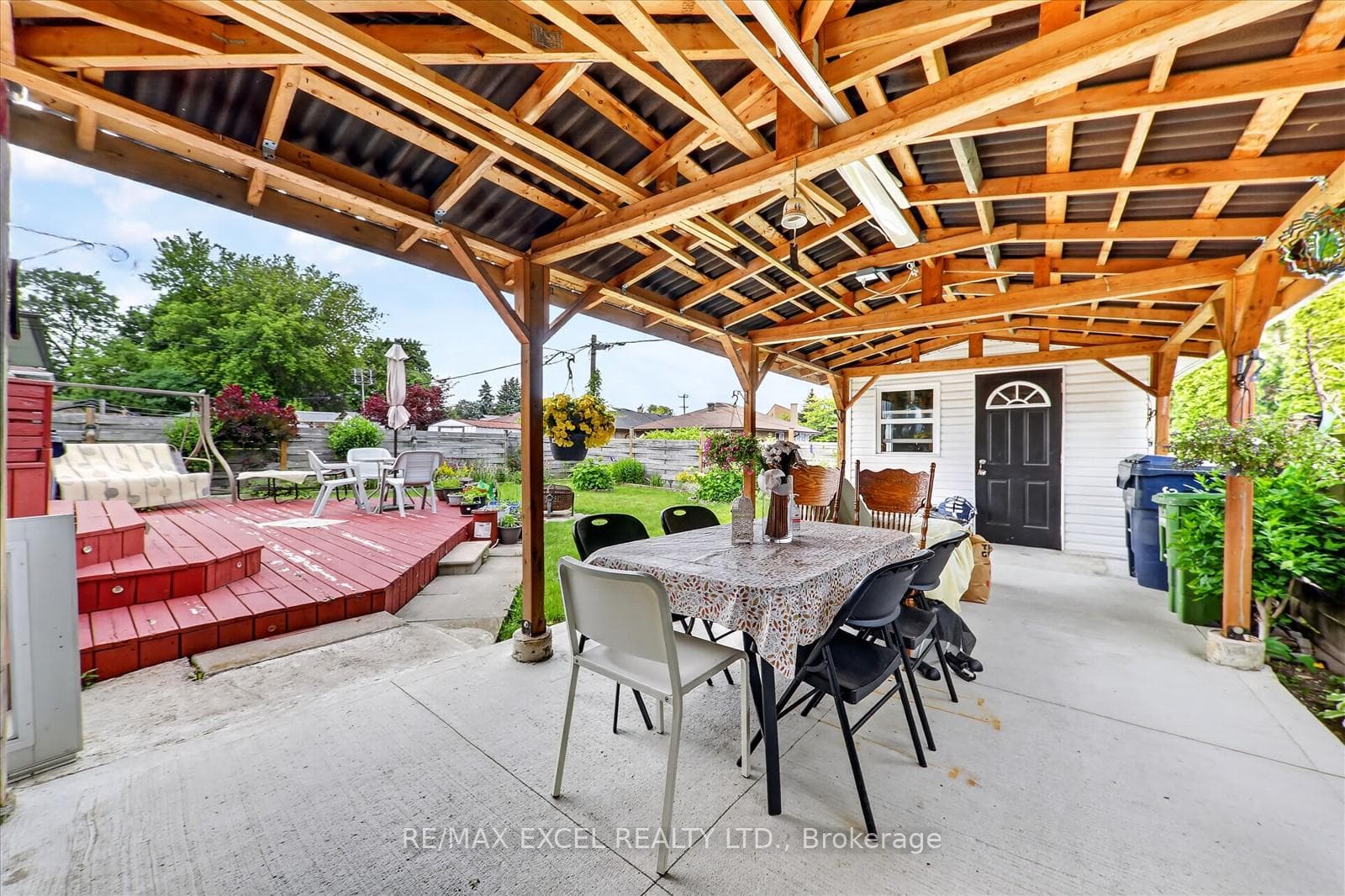 62 Sundance Crescent photo 31
