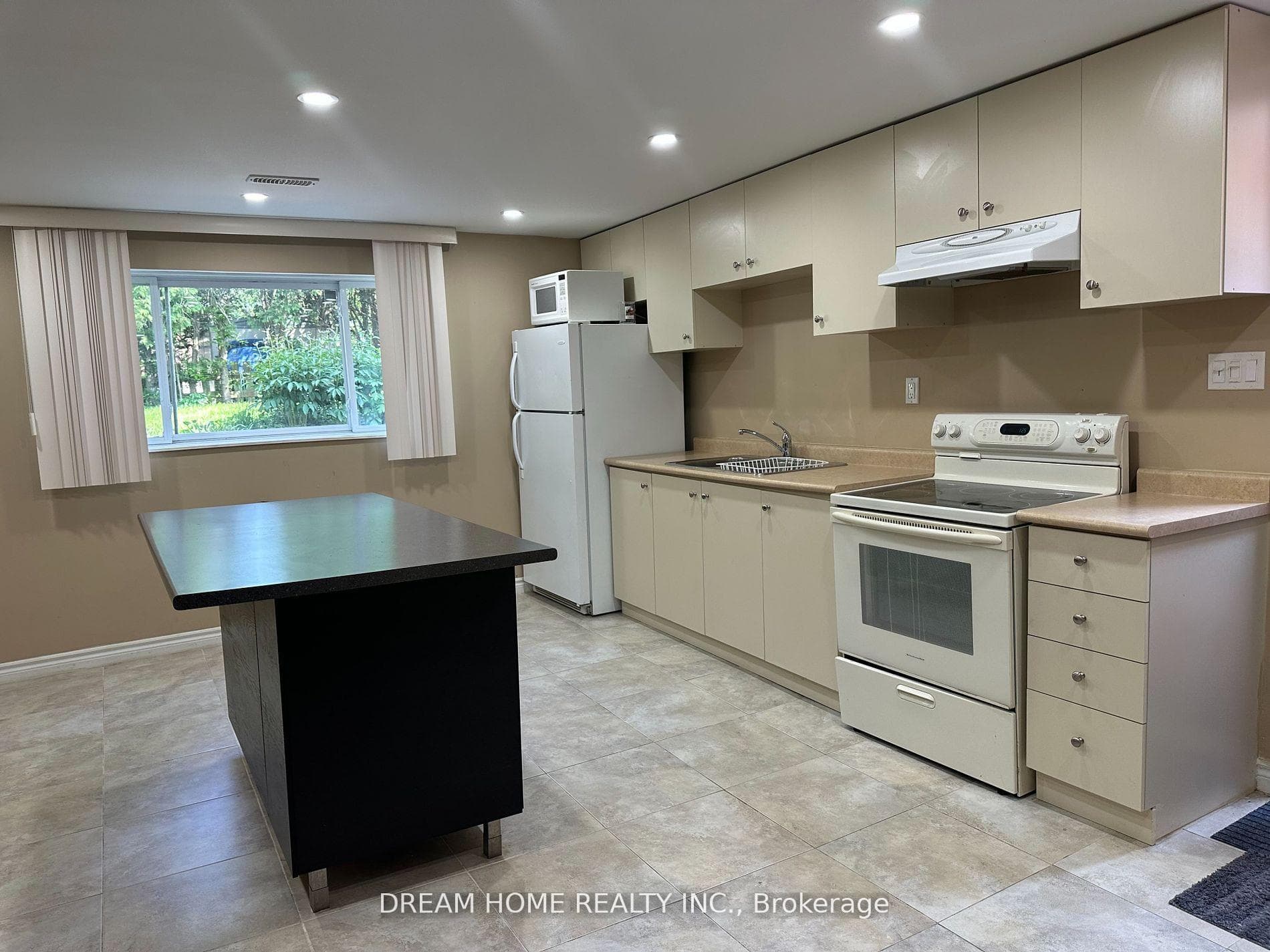 1008 Homeric Drive Unit Lower photo 5