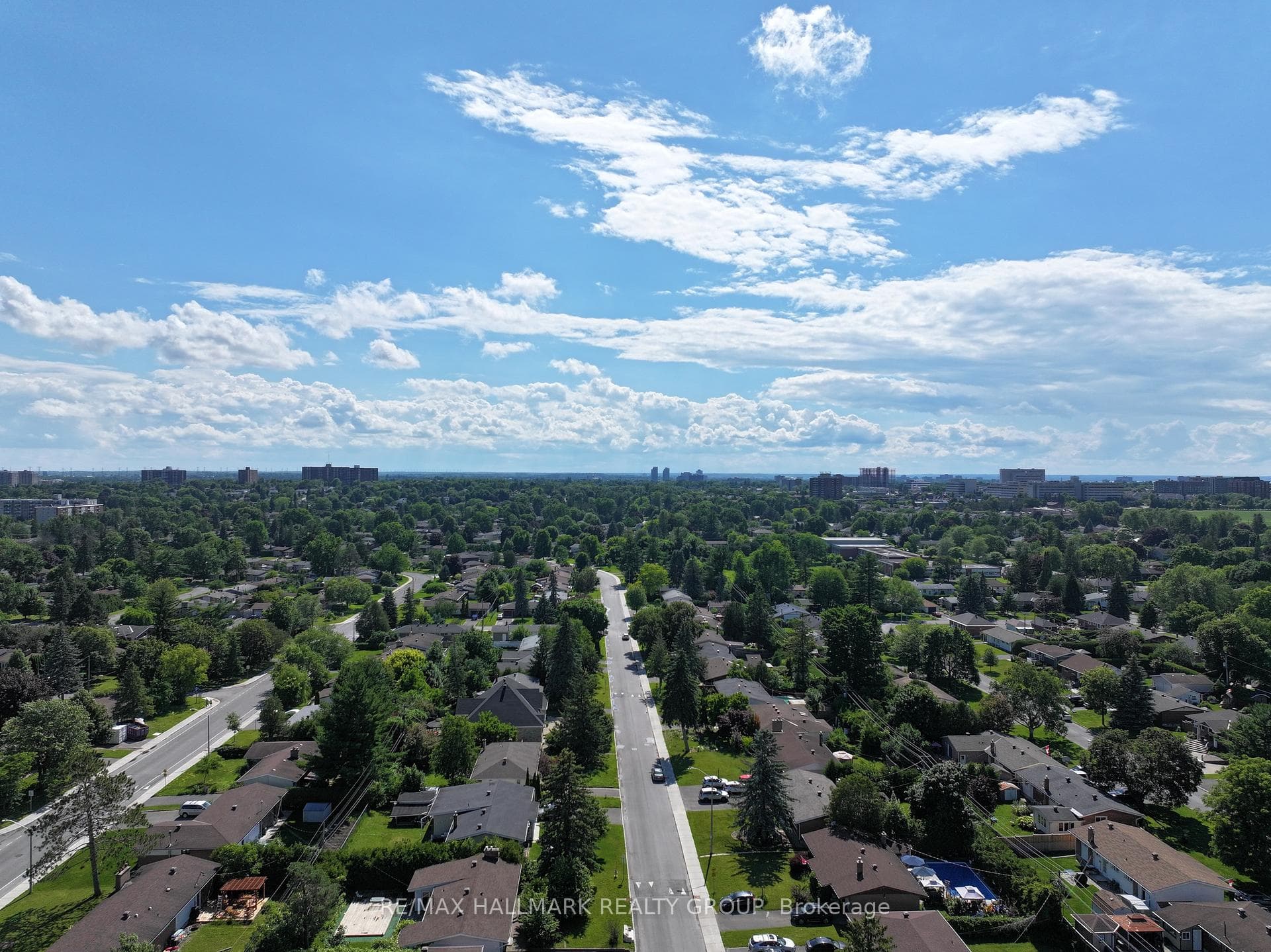 45 Hilliard Avenue photo 43