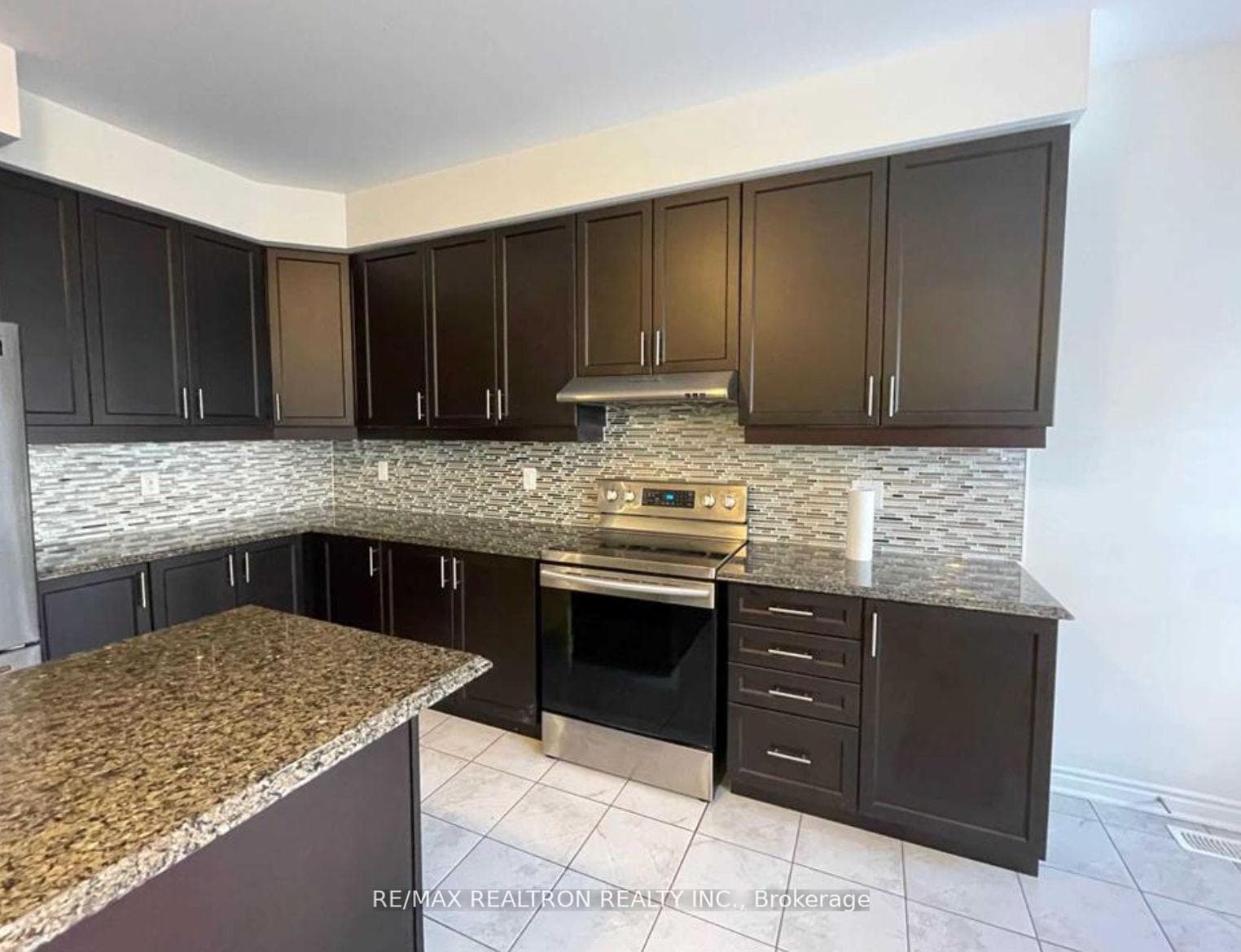 65 Westfield Drive photo 35
