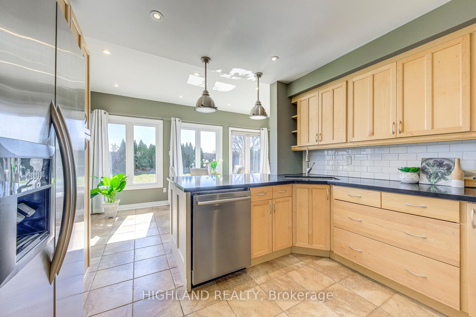 1012 Glenbrook Avenue photo 17