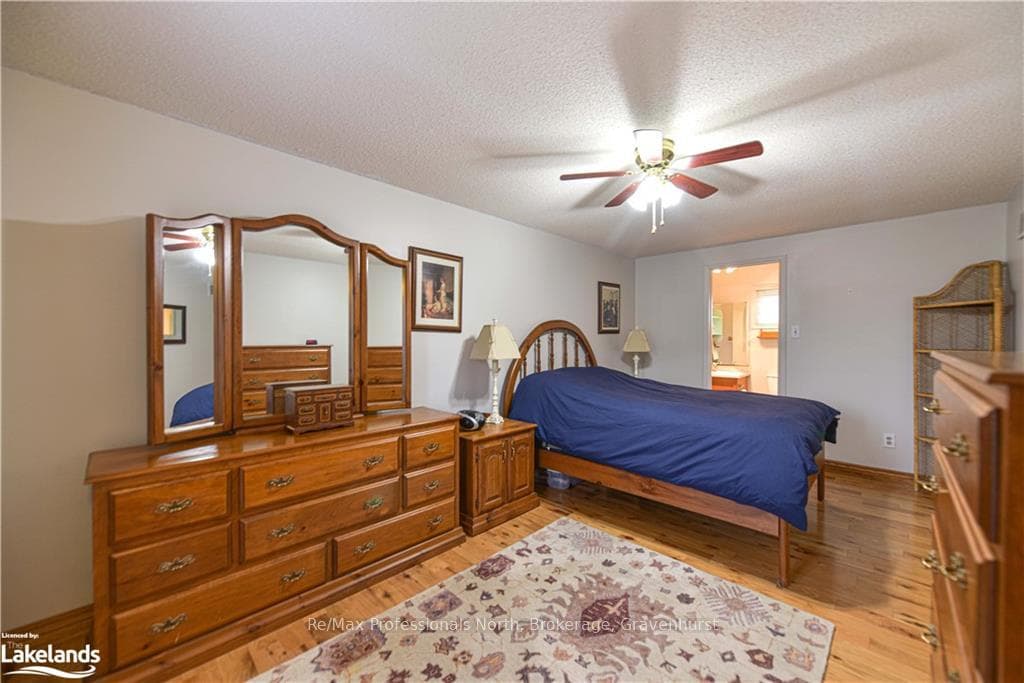 67 CARRUTHERS Crescent photo 18