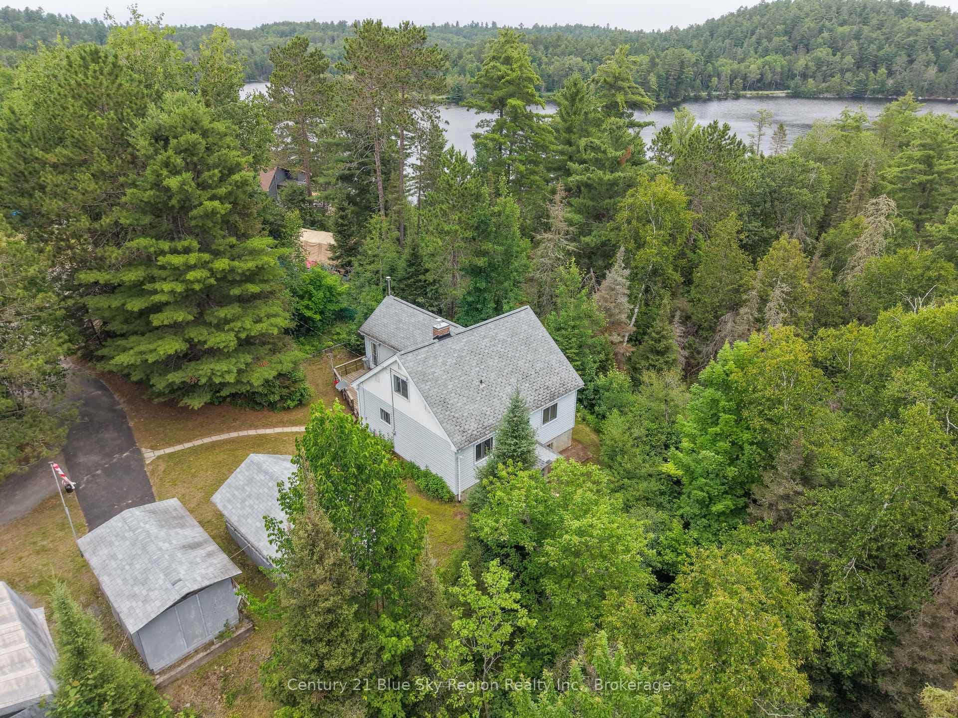 73 O'Connor Drive photo 4