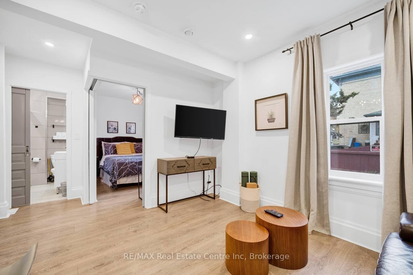 11 MANSION Street photo 6