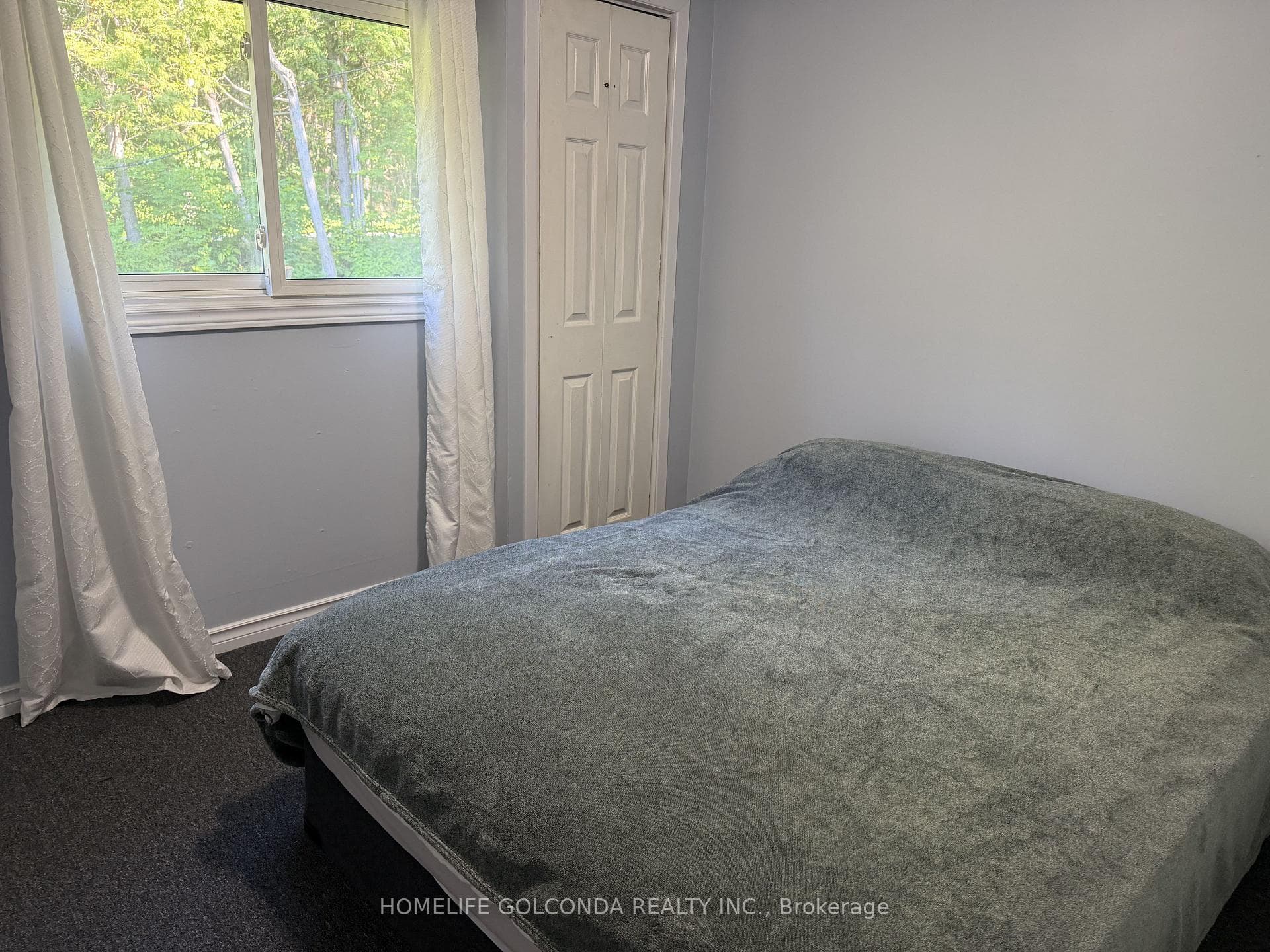 15 Poplar Crescent photo 11