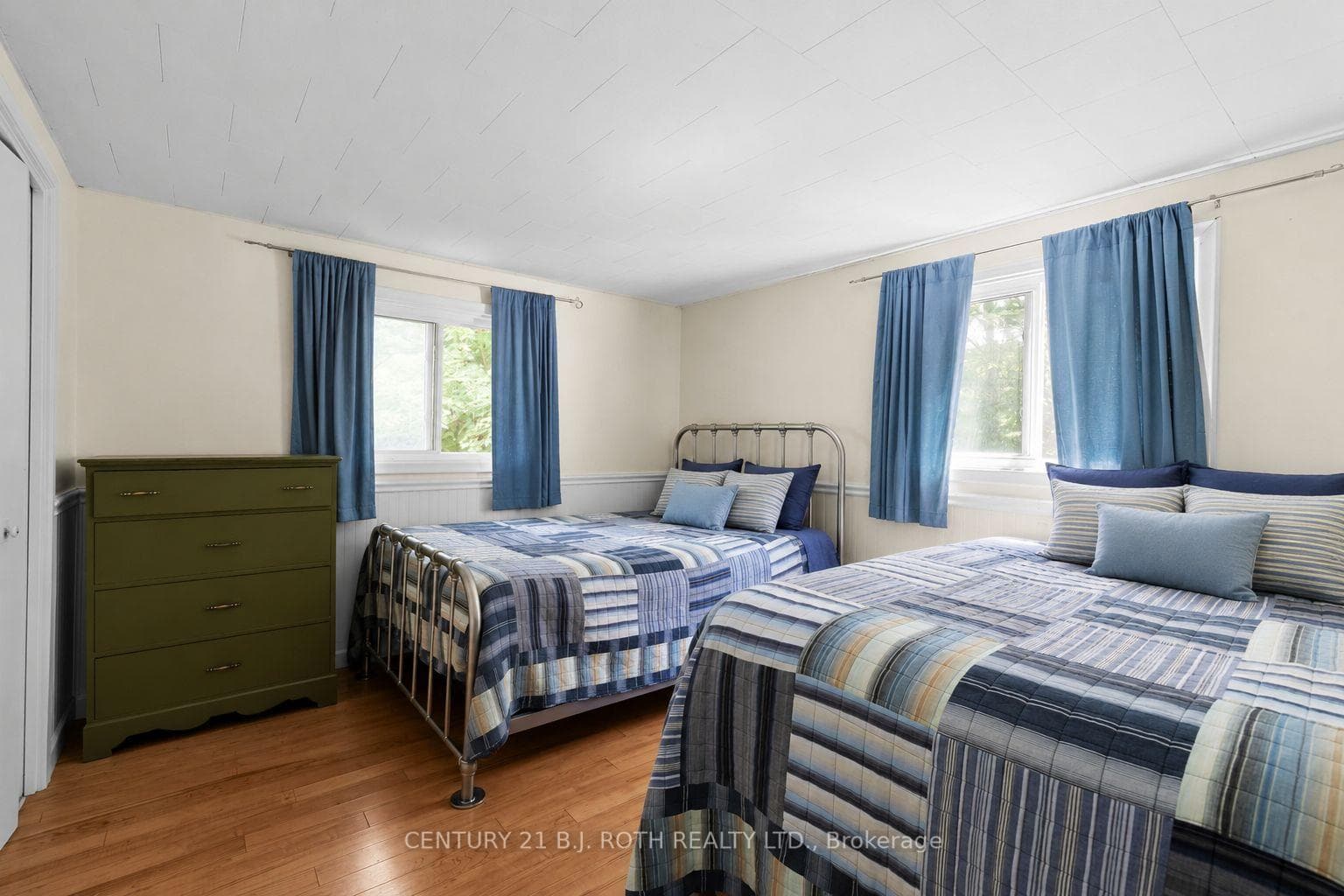 30 Mcleish Drive photo 8