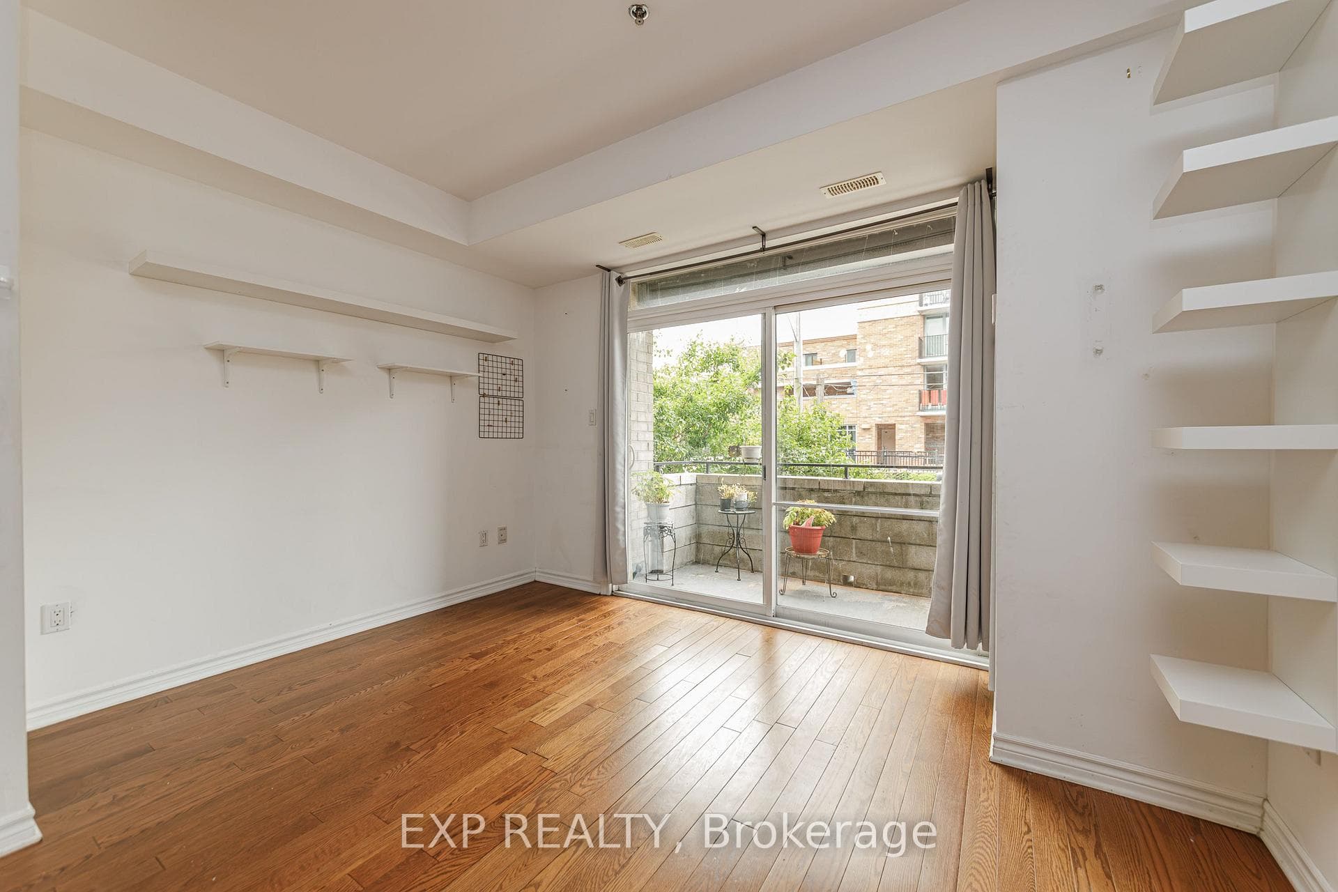 429 Kent Street Unit 221 photo 6