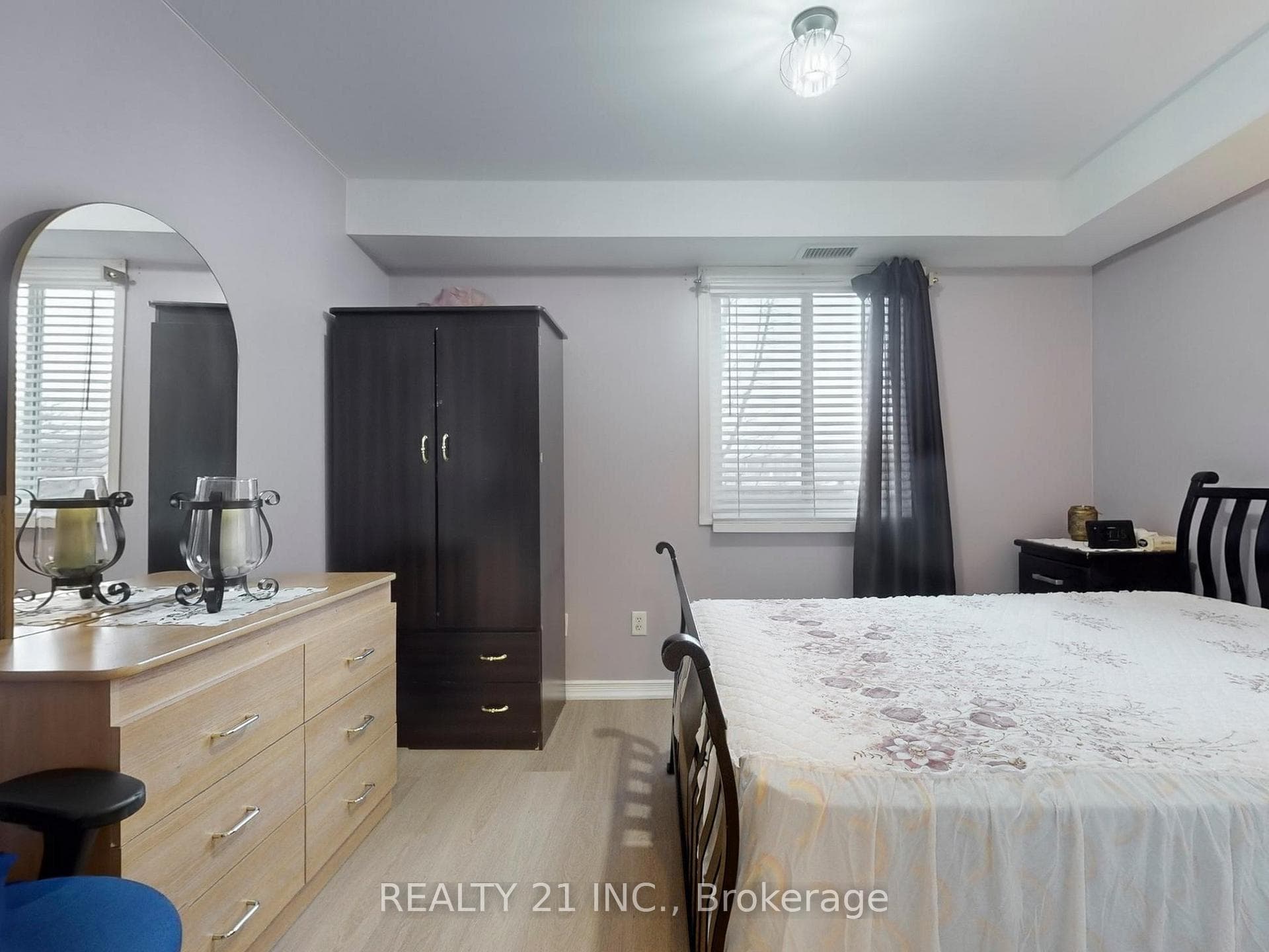 684 Warden Avenue Unit 123 photo 22