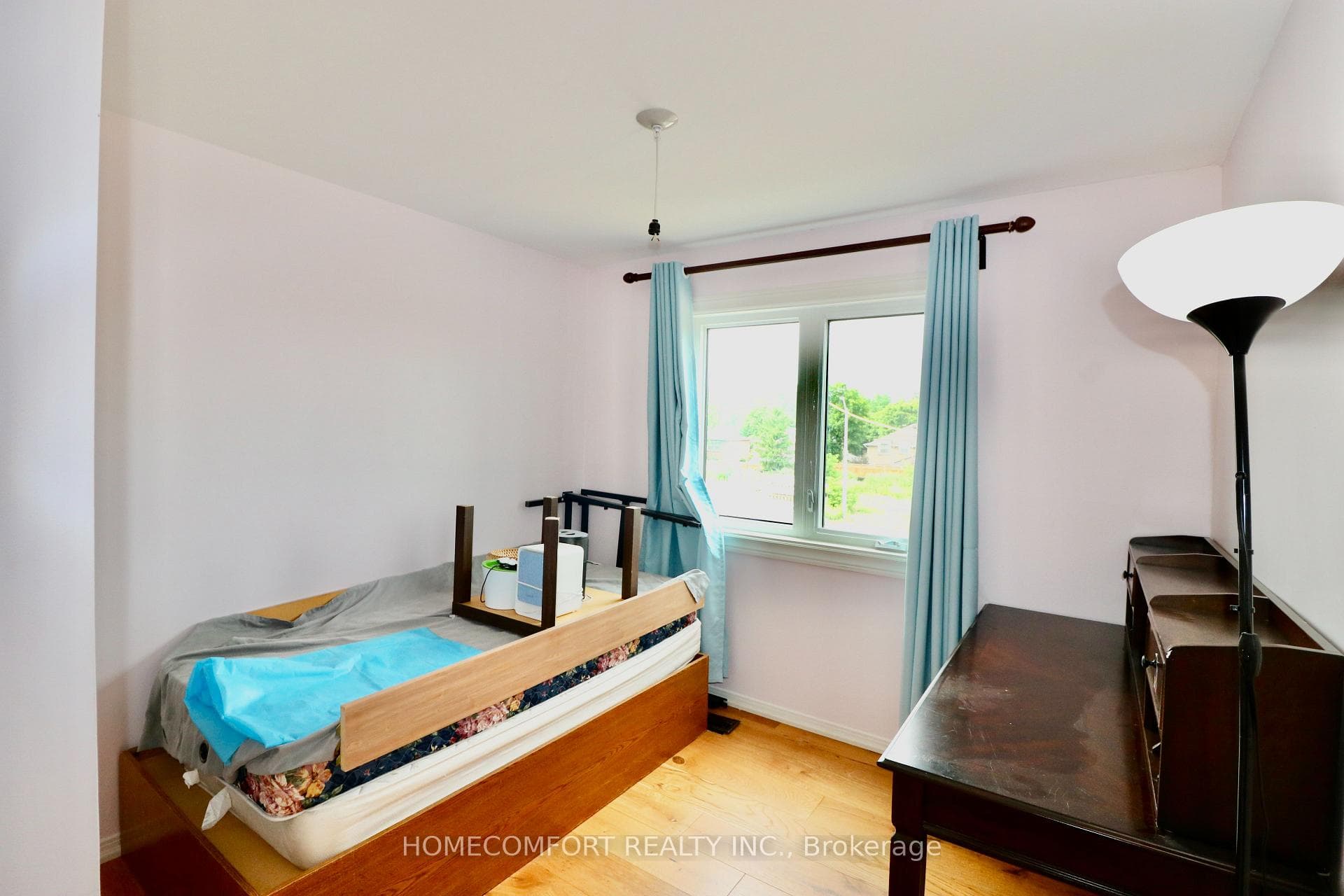 12 Banbury Court photo 27