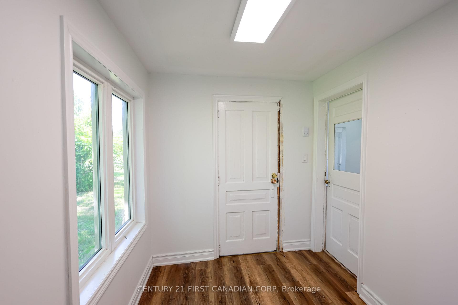 188 Furnival Road photo 8