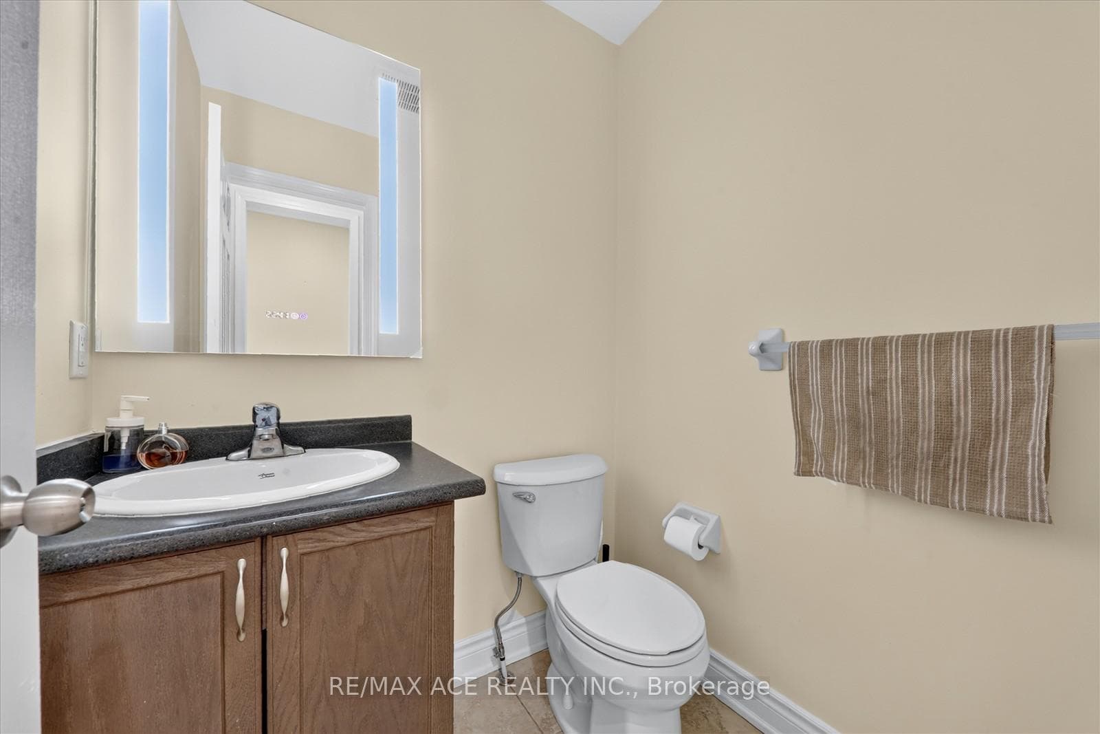 28 Hurst Drive photo 8