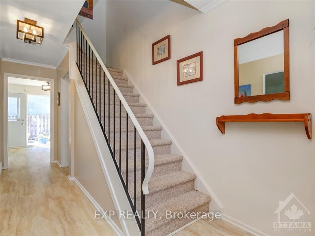 3338 SOUTHGATE Road photo 3