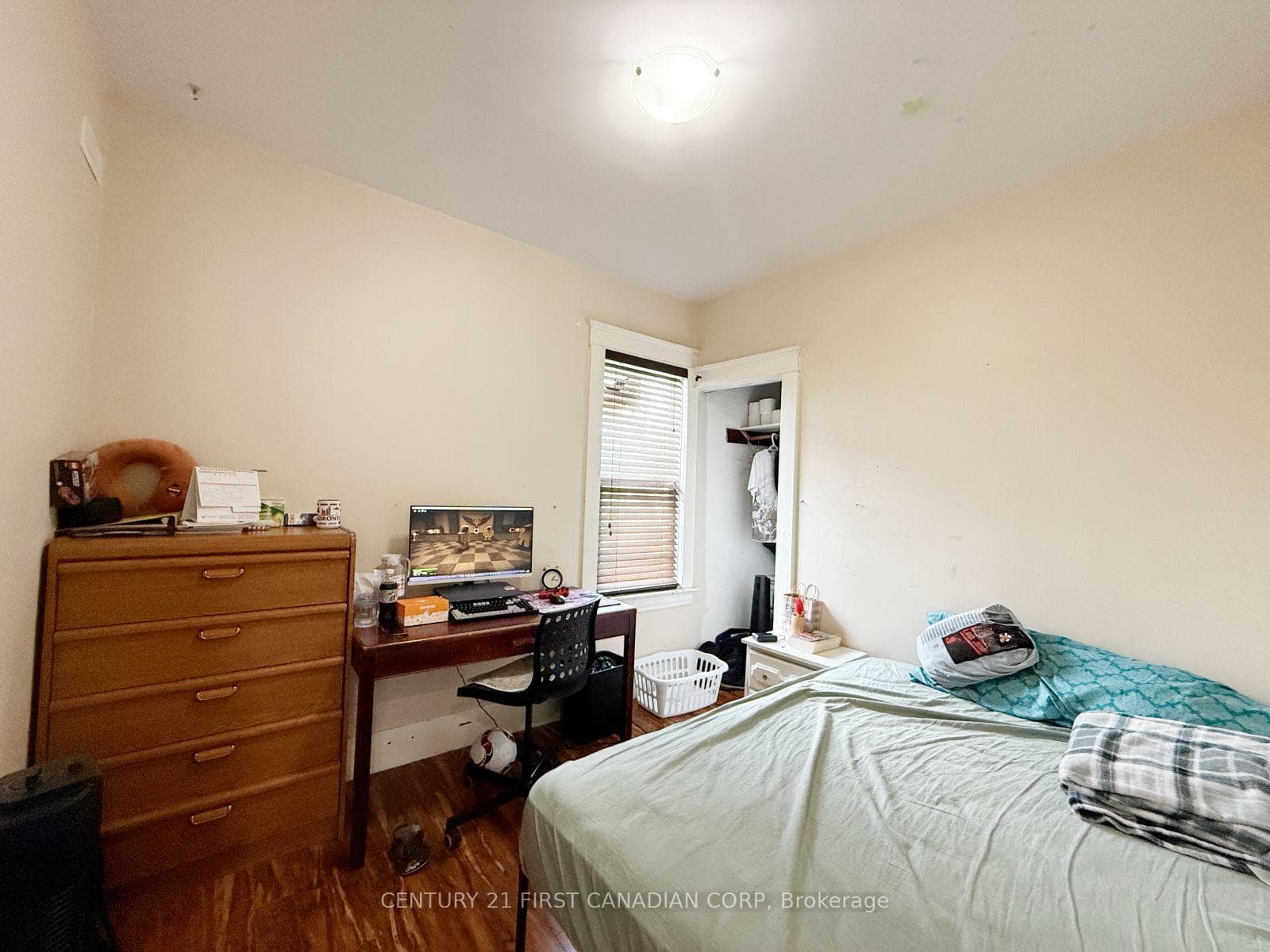 827 Quebec Street photo 17