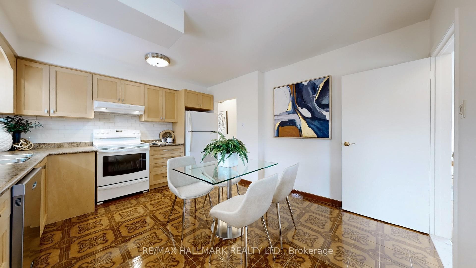 186 Spenvalley Drive photo 11