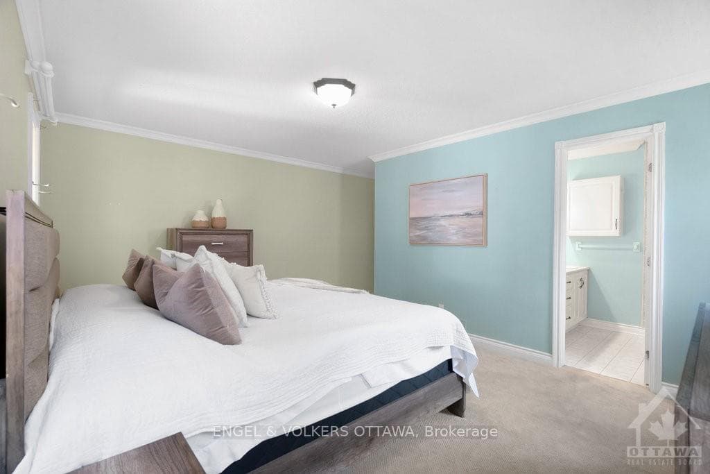 6 CARBERY Drive photo 16
