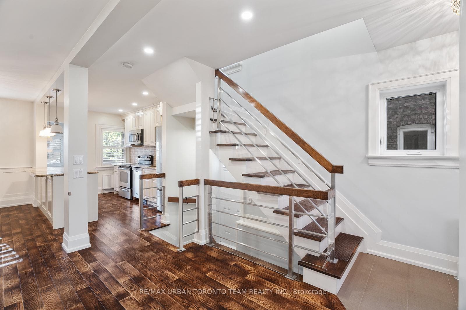 81 Mayfield Avenue photo 11