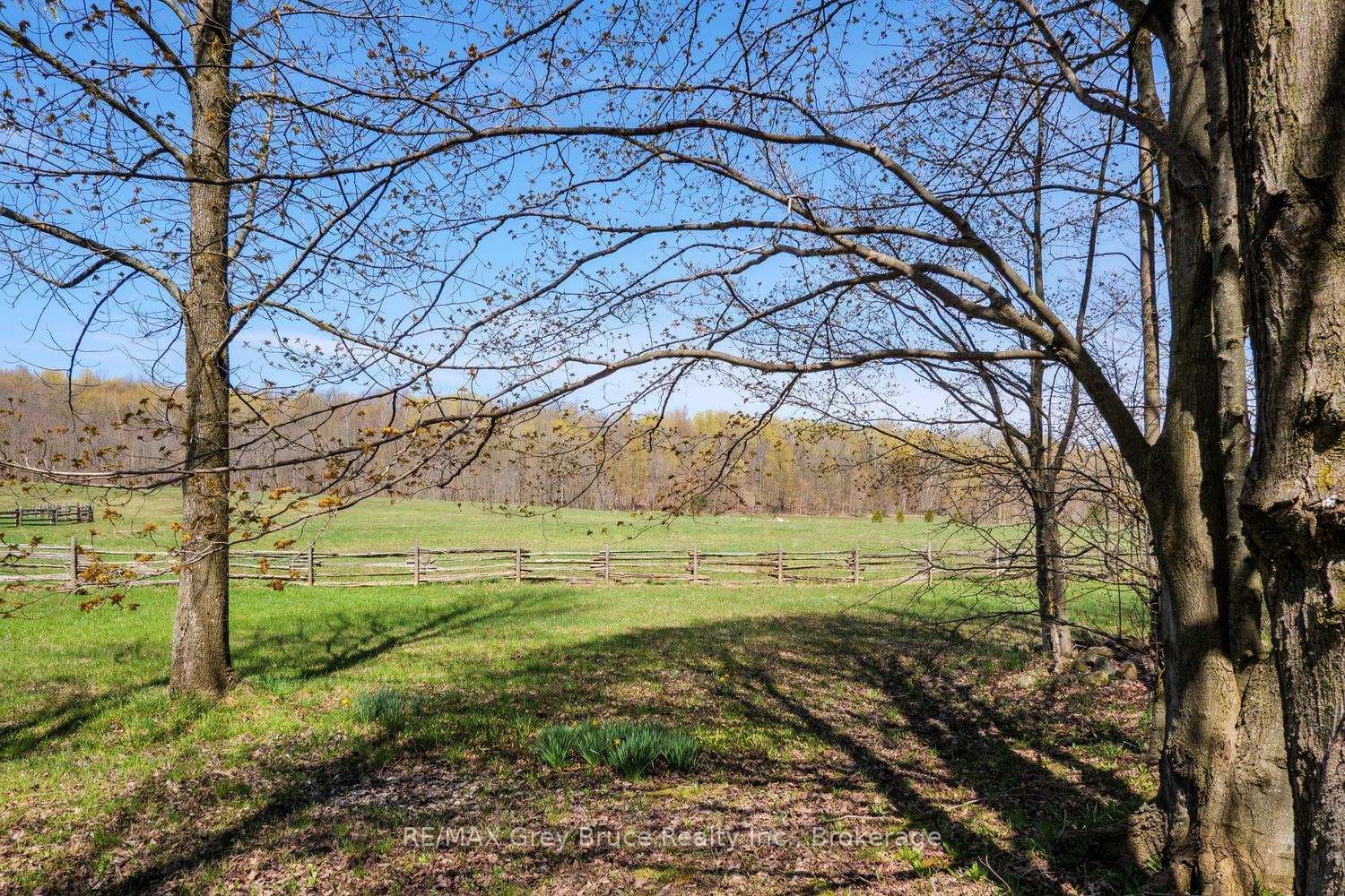 130 Crooked Hill Road photo 39