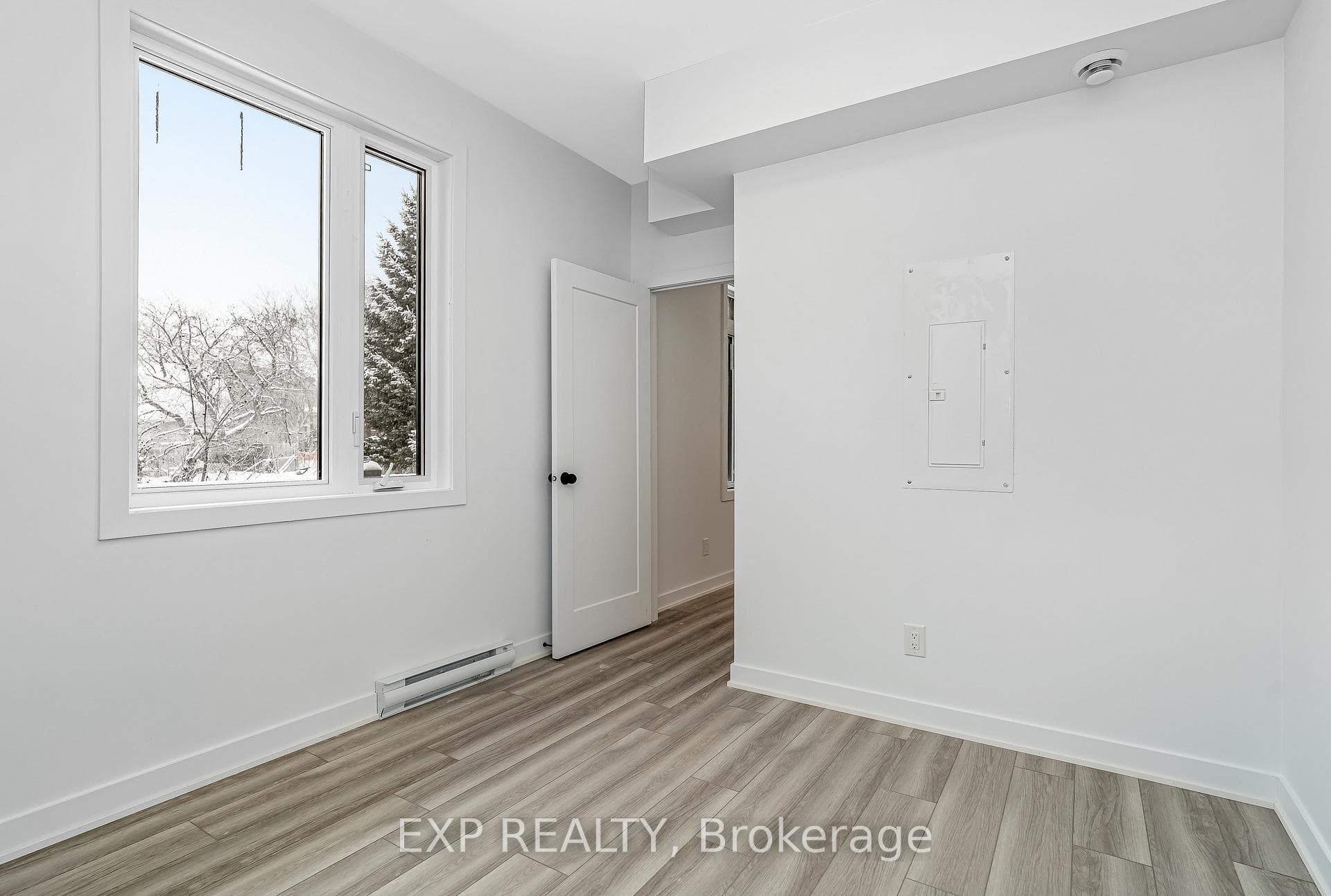 1373 Louis Lane Unit B photo 13